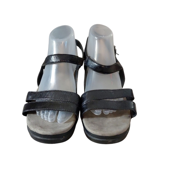 Dansko Surraya Black Leather Comfort Sandal Sling Back Ankle Strap Wedge Sandal - Picture 2 of 11